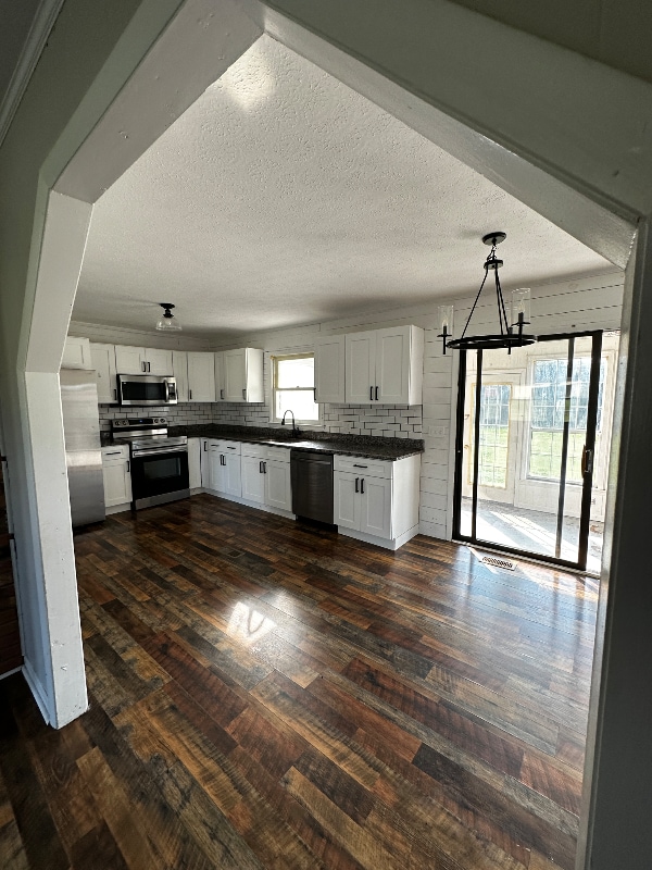 Photo - 467 Russell Ridge Rd