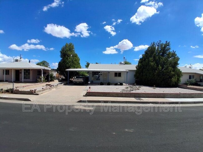 Building Photo - 8910 Fairbanks Rd NE
