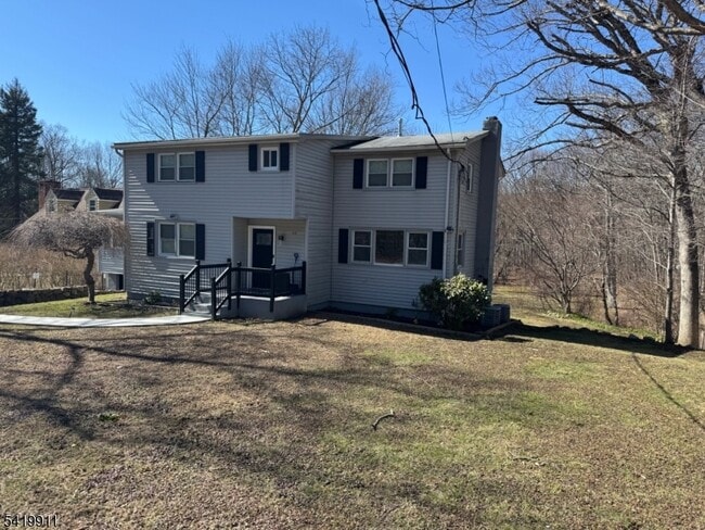 Photo - 117 Weldon Rd