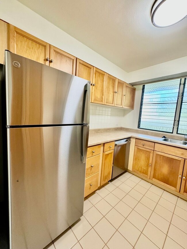Photo - Available now | A 2 Bedroom, 2 Bathroom Condo with 2 assigned parking stalls at The Plaza Hawaii Kai Unidad 205