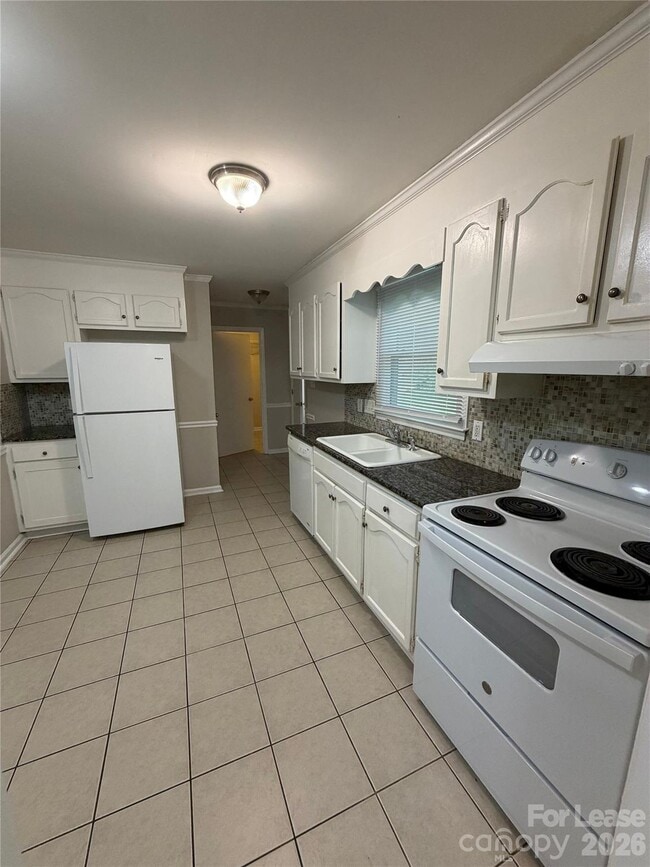 Photo - 7409 Lockmont Dr