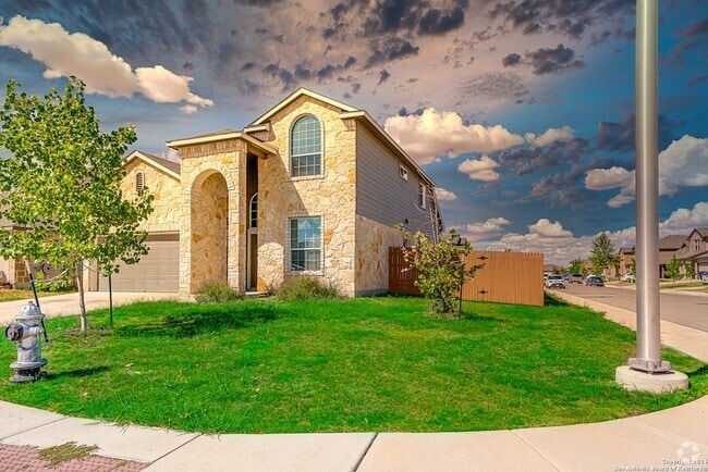 Building Photo - 2307 Clover Ridge Rental