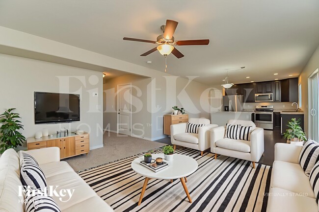 Photo - 10913 Nolin Dr