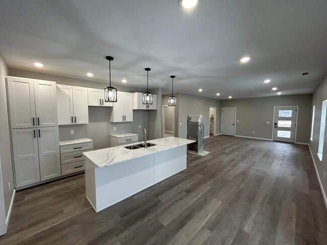 110 Kennebeck Ave