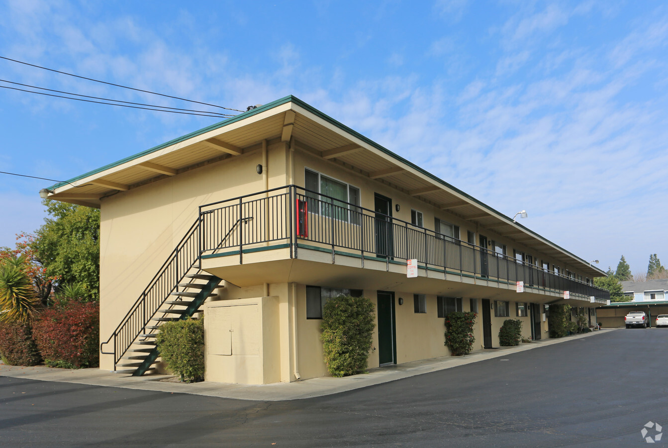 Outrigger Apartments - Outrigger Apartments
