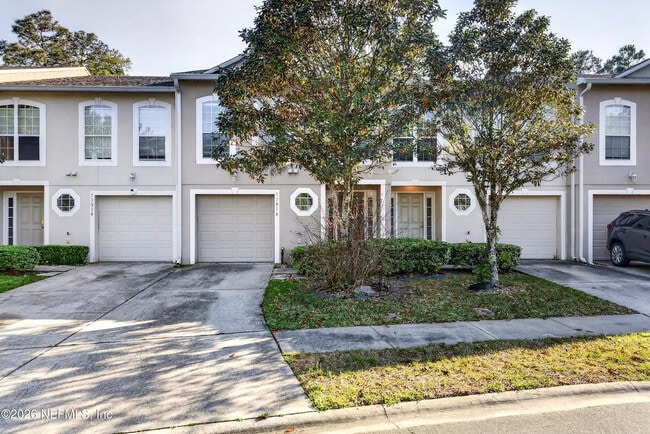 Building Photo - 11816 Lake Bend Cir