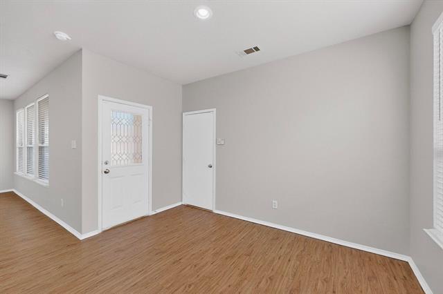 Photo - 10913 Dillon St