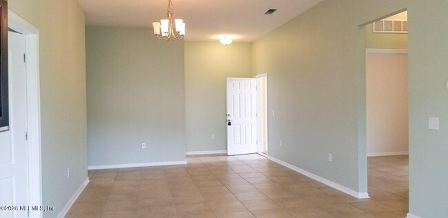 Photo - 131 Burnett Ct