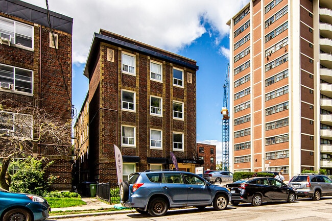 Raglan Gardens