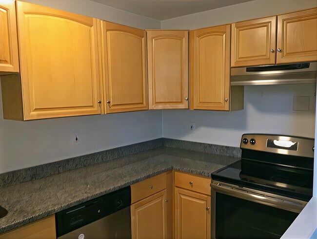 Photo - 175 Trapelo Rd Unit 21