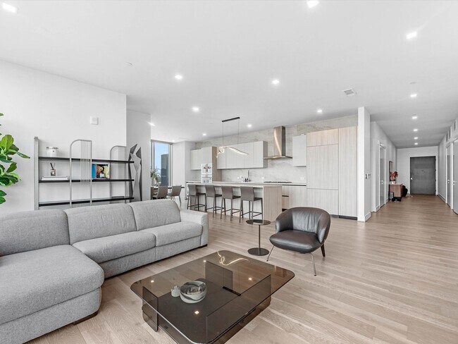 Building Photo - 1711 Allen Pkwy Unit 2606