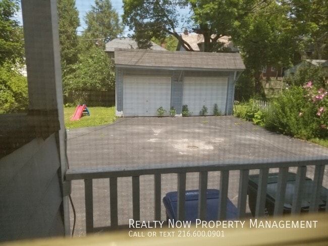 Photo - 3149 E Derbyshire Rd Unit 3149 E Derbyshire