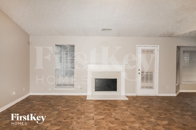 Photo - 6206 Amberly Rd