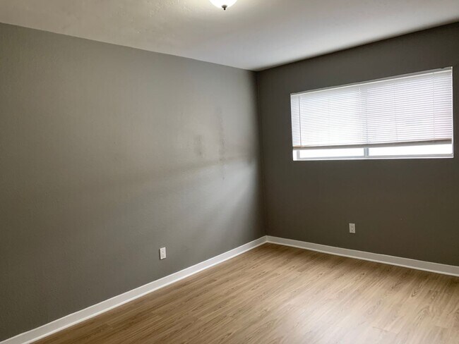 Photo - 4352 Marlborough Ave Unidad #4