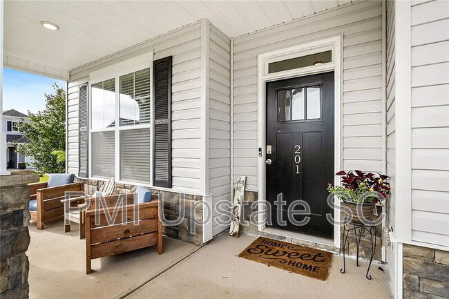 Photo - 201 Sweet Hill Rd