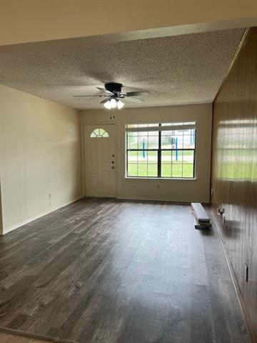 Photo - 404 Renfro St House