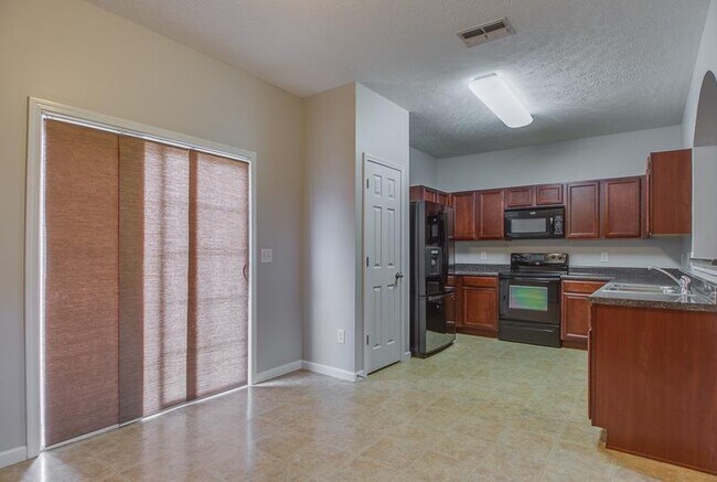 Photo - 1058 Ashmore Dr