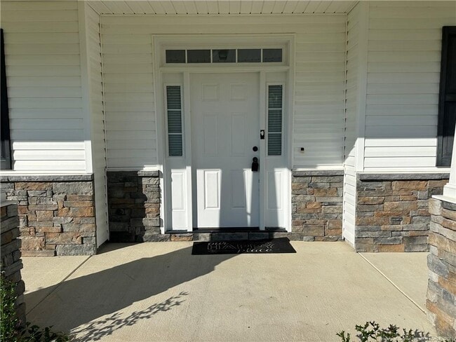 512 Pecan Grove Loop