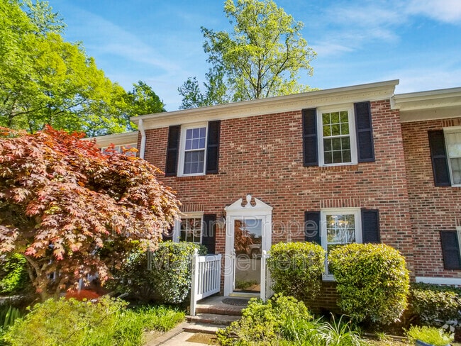 Building Photo - 106 E Bay Ct Rental