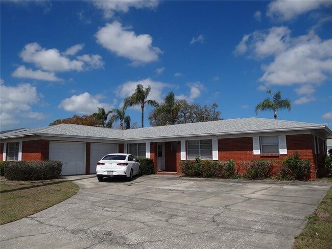 Building Photo - 11017 126th Ave N