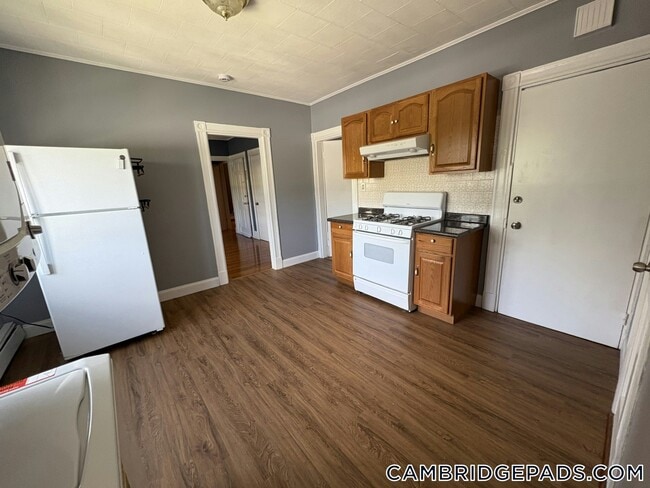 Photo - 7 Bristol St Apartment Unit 3