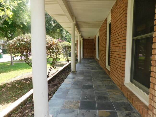 Photo - 2317 Dorrington St