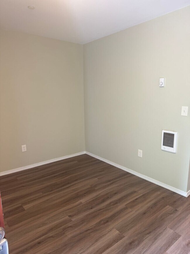Photo - Cozy 1 bedroom 1 bath newly remodeled apartment home available for immediate move in! Unit B