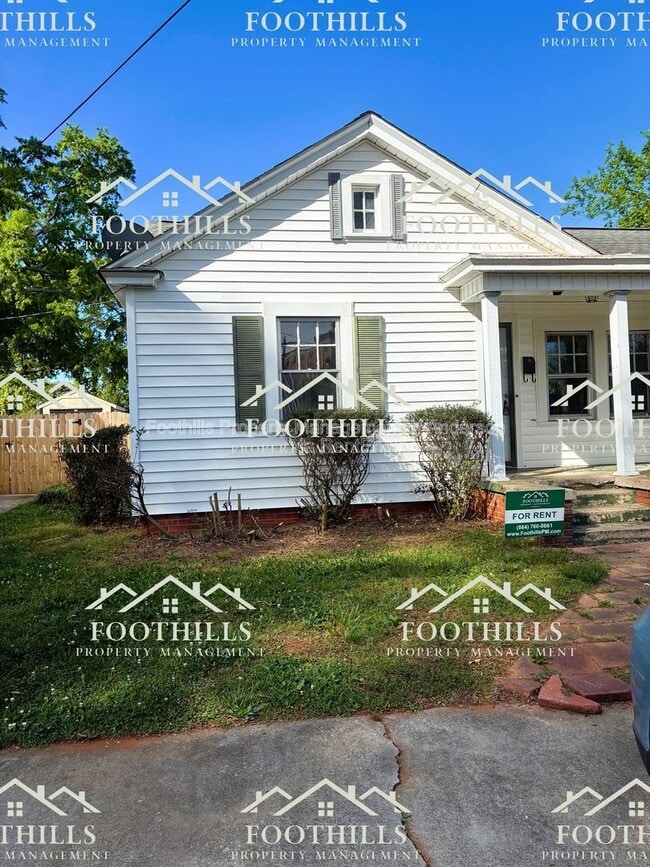 Building Photo - 611 Bonham Ct