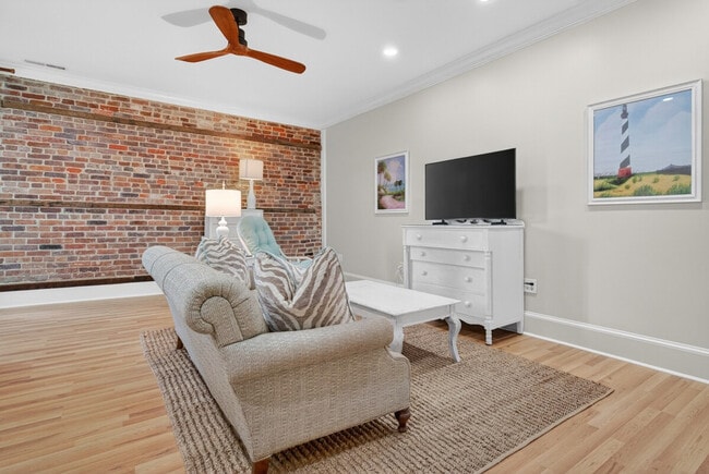 Photo - 801 Front St Unidad SI ID1560740P