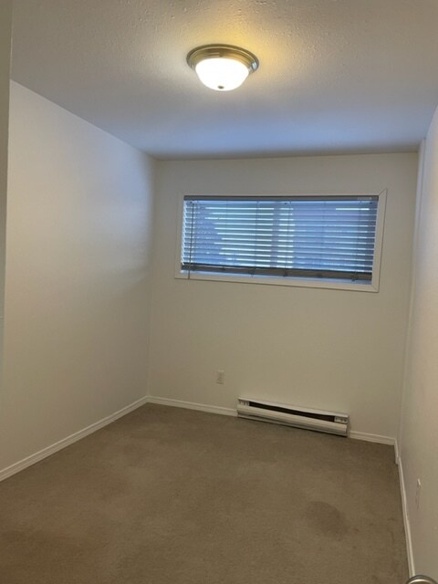8920-8986 86 St Unit 104