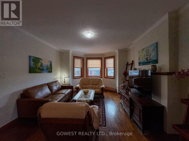 Photo - 20 Glen Gordon Rd Unit 2