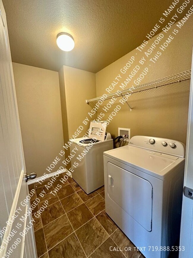 Photo - 3755 Reindeer Cir