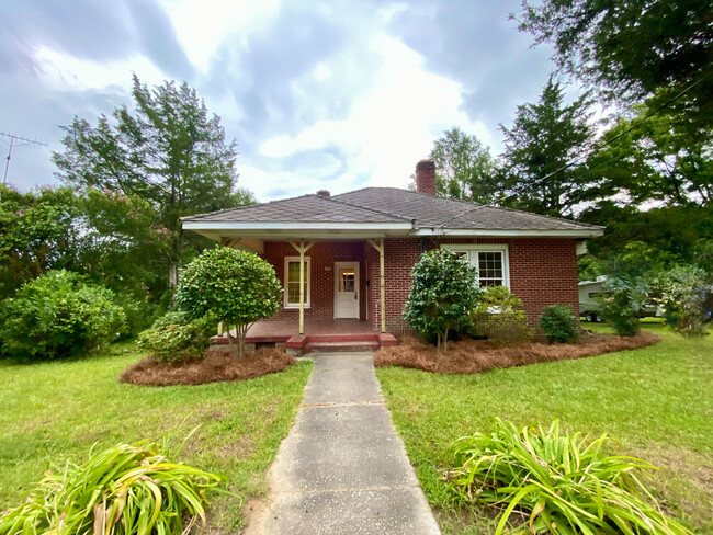 Front of home - 503 Dukes Ave House