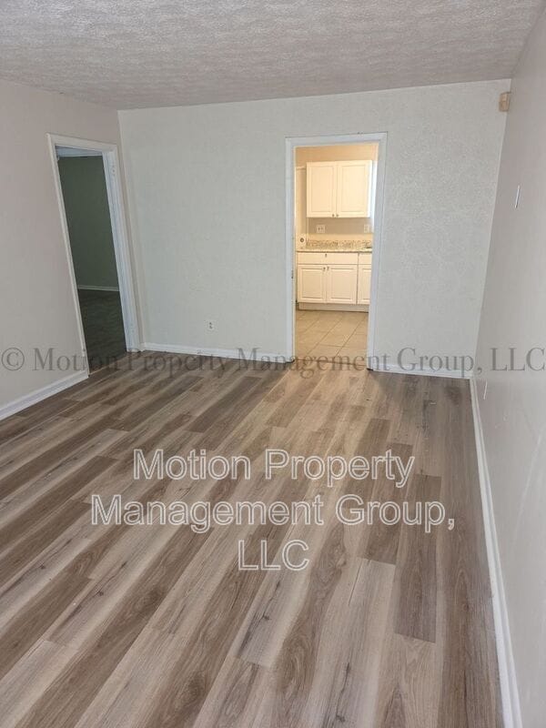 Photo - 1595 Carlisle St NW