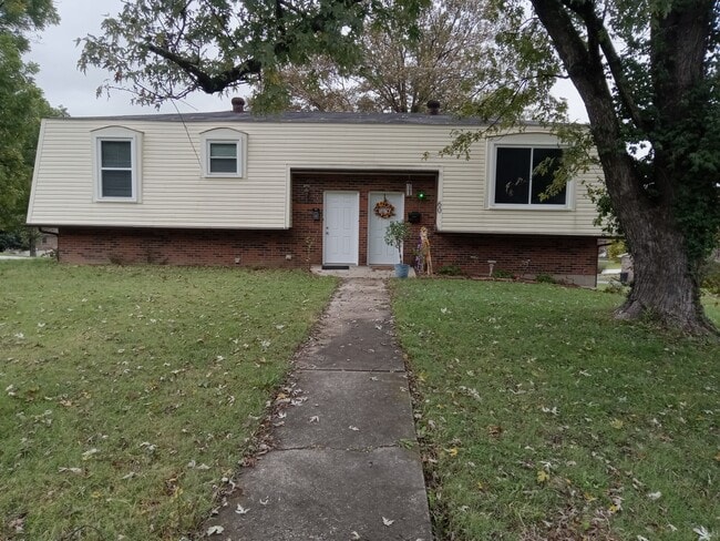 Building Photo - 60 Reilly Rd Unit 60A Reilly Rd