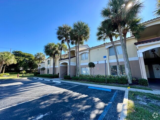 Building Photo - 815 Boynton Beach Blvd Unit 2-203 Rental