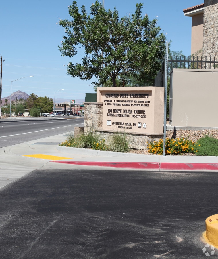 Photo - Coronado Drive Apartments