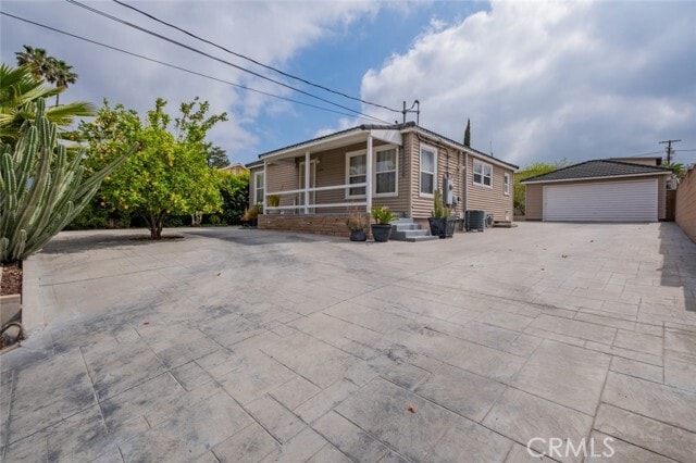 Photo - 10404 Jardine Ave