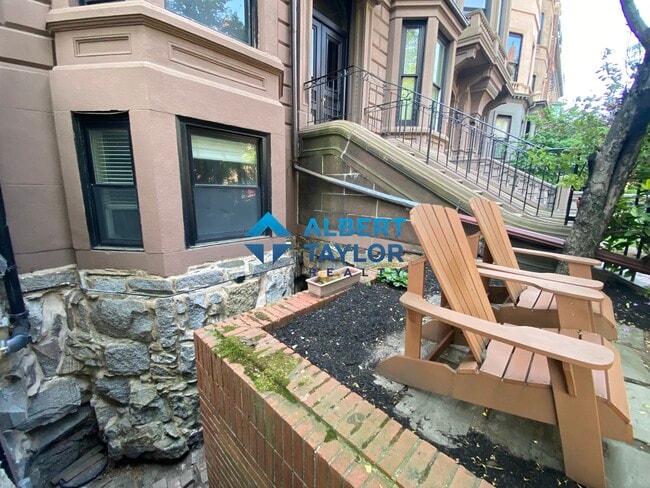 Photo - 117 Beacon St