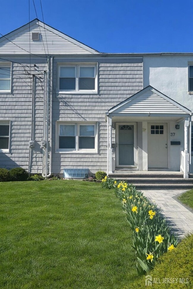 Building Photo - 35 Victory Ct