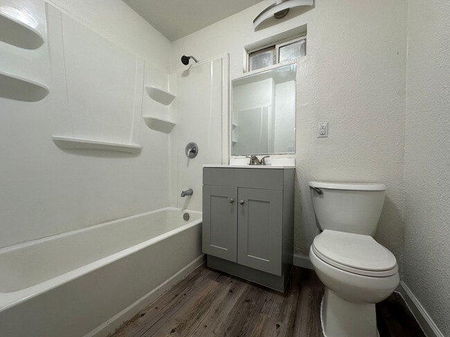 Photo - 616 5th St Unit 616 5th Street Apt A