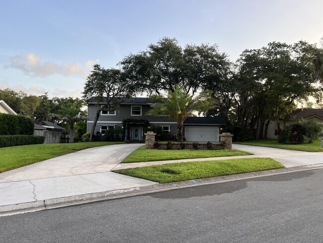 1452 Mallard Pl