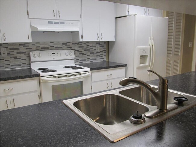 Photo - 11275 90th Terrace