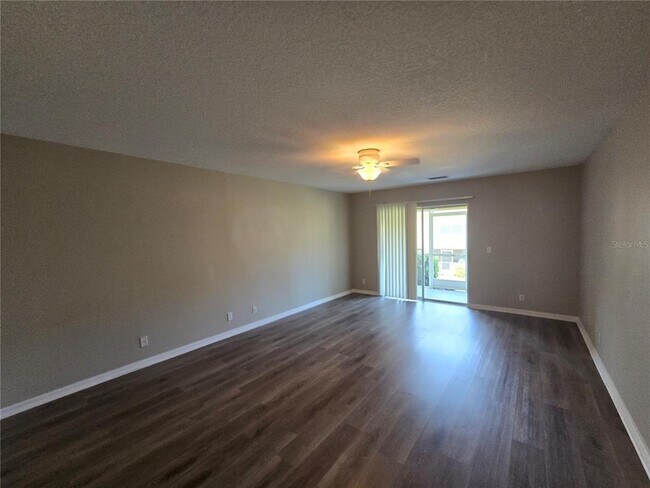 Photo - 236 Castlekeeper Pl