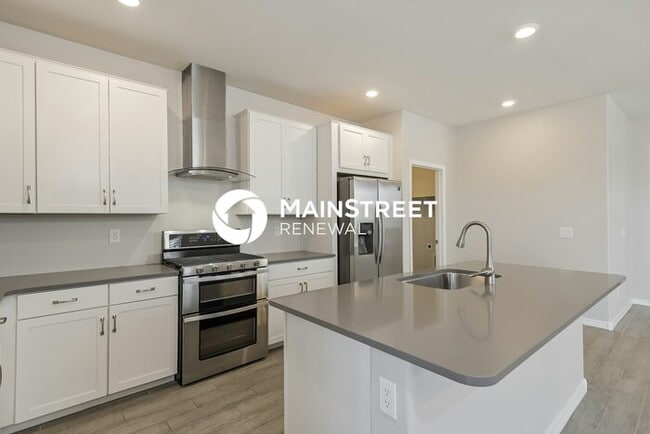 3 Bedroom Pet-Friendly Home in Tucson, AZ with Main Street Renewal