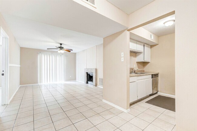Photo - 12527 Ashford Meadow Dr Unit A