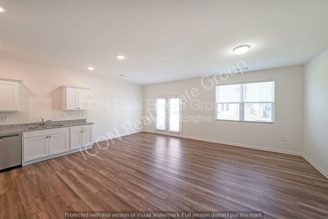 Photo - 428 Union Station St