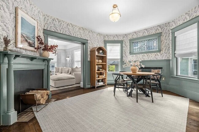 Photo - 60 Roslin St Unit 1