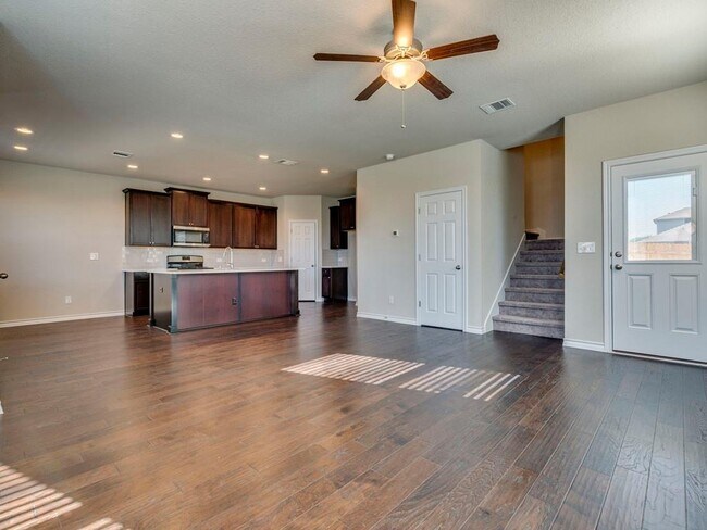 Photo - 1700 W Broade St