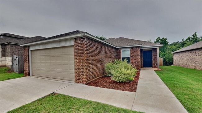 Photo - 1432 Dustin Dr House